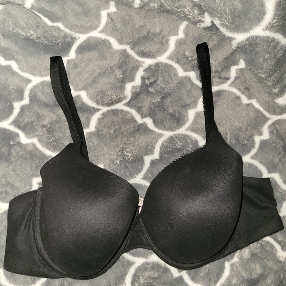 Victoria's Secret Braws 39C & 40C - Picture 11 of 12